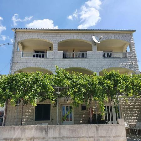 Apartments Gojevic Μπολ Εξωτερικό φωτογραφία
