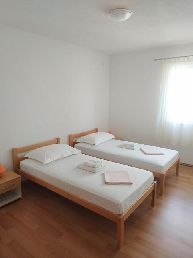 Apartments Gojevic Μπολ Εξωτερικό φωτογραφία