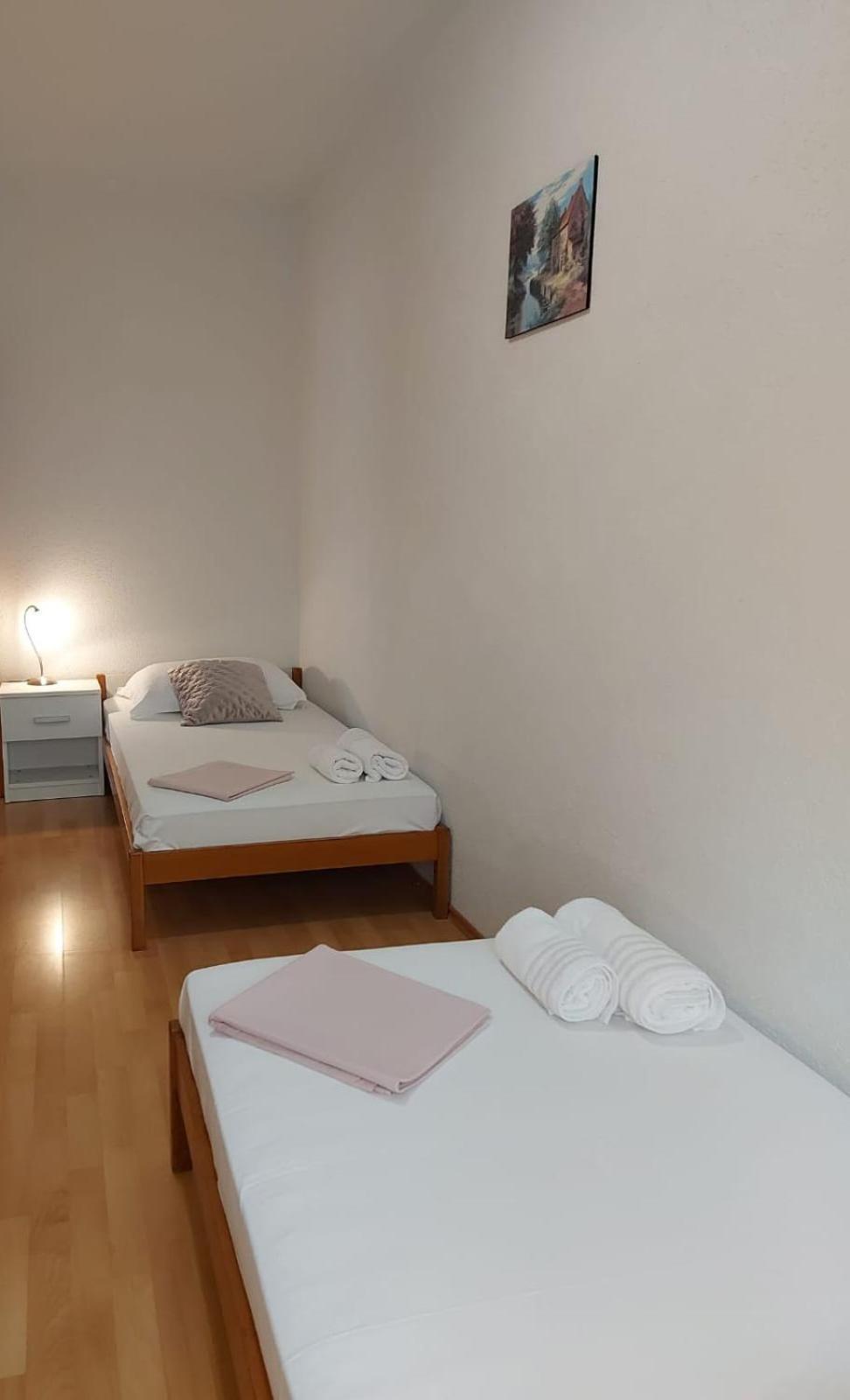 Apartments Gojevic Μπολ Εξωτερικό φωτογραφία